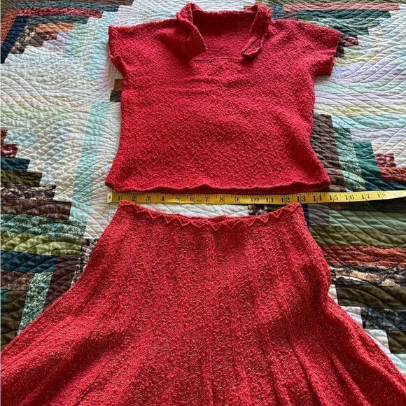 VINTAGE 60s Two Piece Handmade Red Skirt and Top - Picture 9 of 12